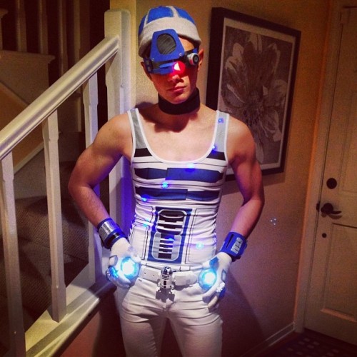 chriscolfernews-archive: hrhchriscolfer: This year for Halloween I decided to go as a character