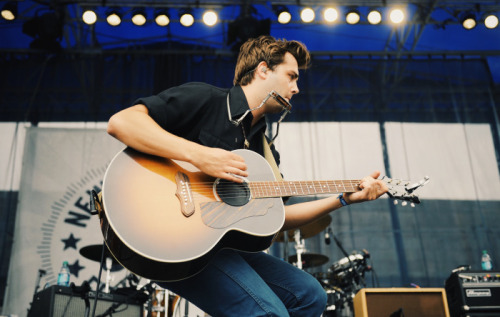 mumfordandsonstrash:ben schneider - lord huron - newport folk festival 2015