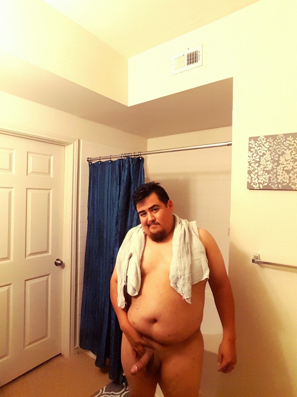 luvchubbbs:  Bae  Fuck, this chubby man is so hot! 