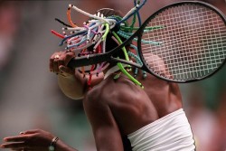 tennisarchive:  1998 Venus Williams playing her 1st Australian Open 