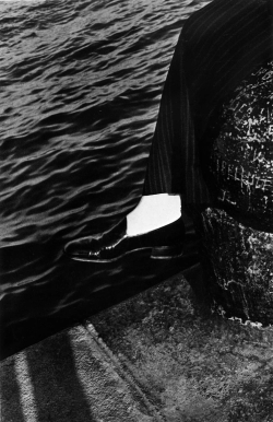 onlyoldphotography:  Ralph Gibson: Untitled