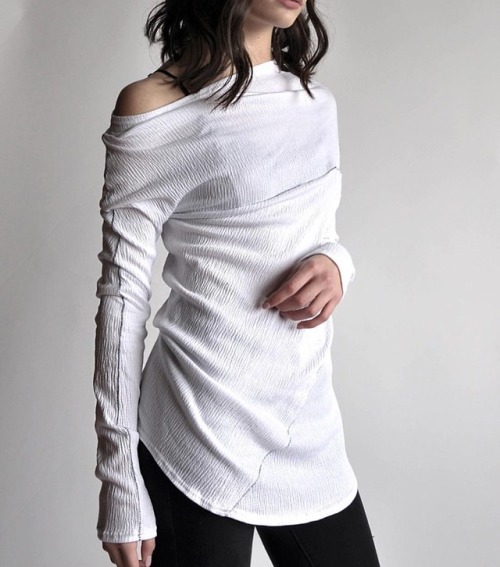 S/P/L/I/C/E in Limited Edition Crinkled Cotton Gauze. This reversible longsleeve is made from multip