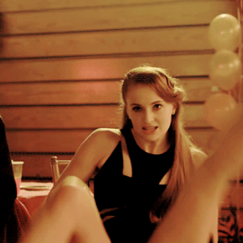 dailysturner:Sophie Turner in the Barely Lethal trailer.