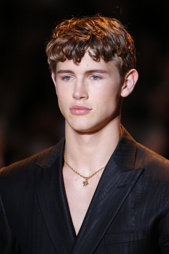 homme—models:  Versace menswear spring/summer 2015