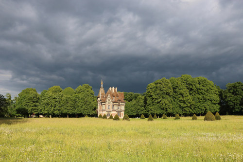 Manoir de Villers par temps d'orage by Catherine Reznitchenko Saint-Pierre-de-Manneville, Seine-Mari