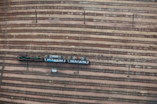 Lone RailcarsAthis-Mons, France 2010© Alex S. MacLean / Landslides Aerial Photography / 