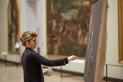 entrancefree:Paola Angelini spent 10 hours a day, for 7 days in a row, in the Gallerie dell’Accademi