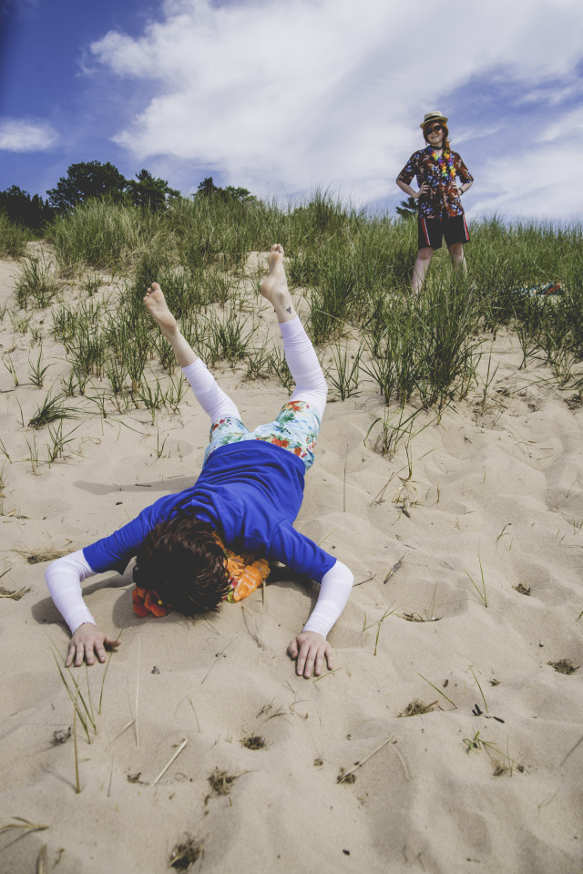 Typical day at the beach
Dazai // @flaircosplay 
Chuuya // @awesomecos 
Photo // Steeping Thoughts