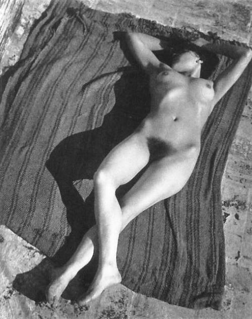 Sex kzmkwoji:  Edward WestonTina Modotti  pictures