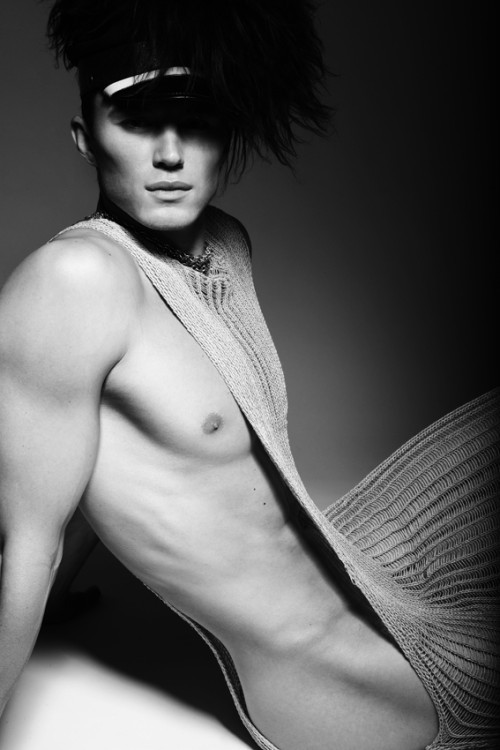 ohthentic:  encorealways:  nikolay, so sexy  quite queer 