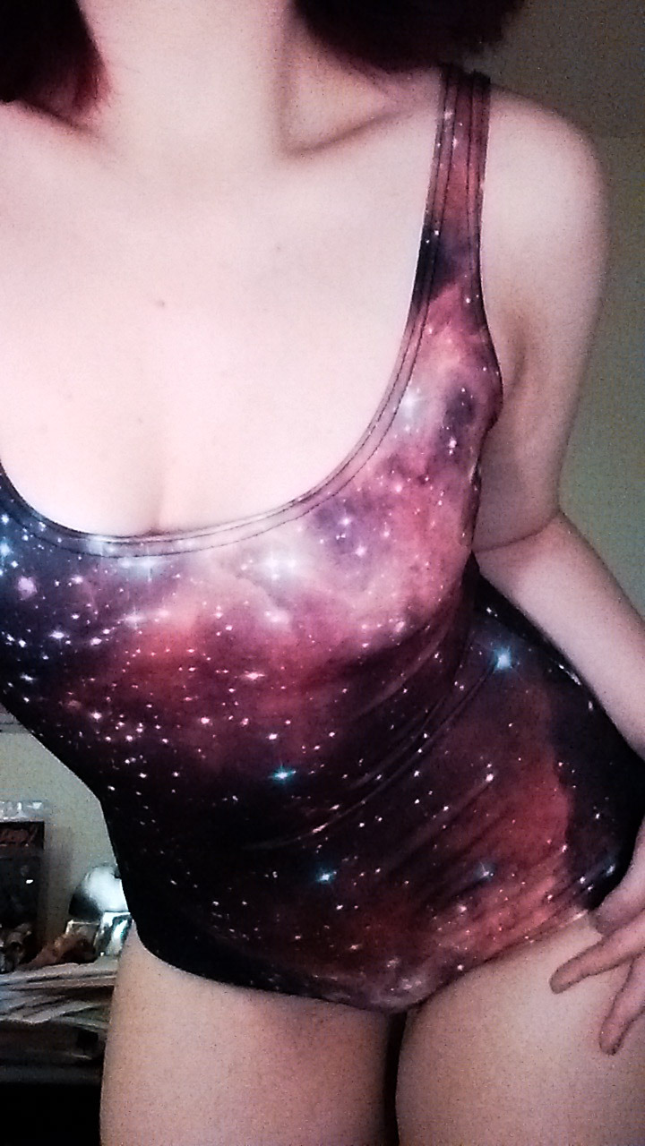 calisaharakiri:  “I’m floating in a most peculiar way and the stars look very