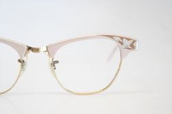 Cat Eyeglasses // โ