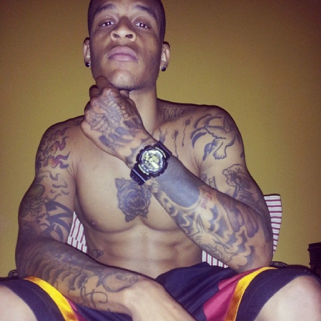 essfitcee:  IG: tattedniggamayne_ 