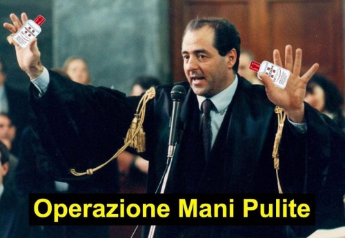 Coronopoli Grazie al compagno @g_perse / @politicallyretro #hipdem #meme #politicaitaliana #politica