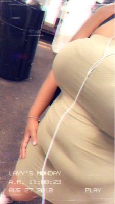 thickk-bitch:  Hey Thickums late post from the summer ❤️😘