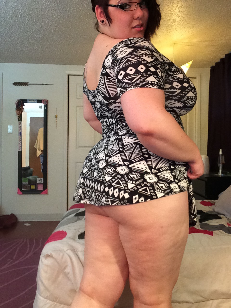 kittymcpherson:  kittymcpherson:  kittymcpherson:  Check out this babe all sexy in