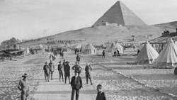 historium: Australian soldiers at the Mena Camp in Egypt during WW1, c. 1914.