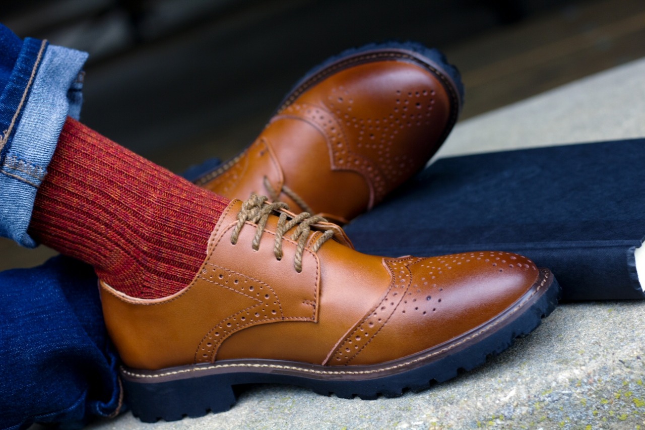 tomboy-toes:  The Roguish Brogue line of men’s dress shoes sized  for women, trans