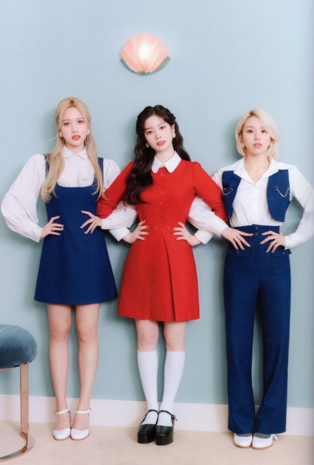 🅂🄲🄰🄽➭ TWICE THE 2ND FULL ALBUM 「Eyes wide open 」▸ Retro ver. © vampiretwice