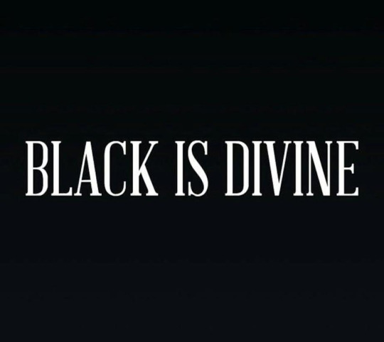 meatgod:  blsuperman74:  praetorianer2017:Black women is god  Beautiful Nubian goddesses…