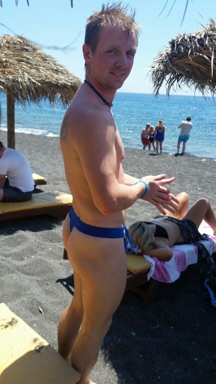 monkeybootyworld:  Black beach santorini