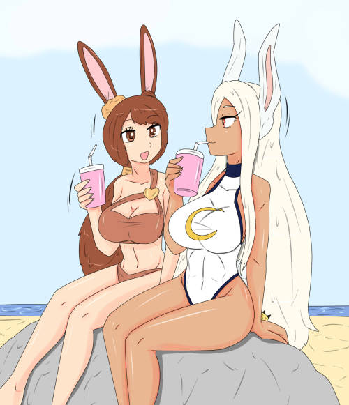  Velvet and Rumi Usagiyama at the beach