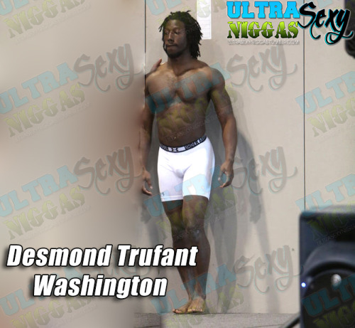ultrasexyniggas:  Before they were famous (rich)…. NFL Weigh-In..  [↓↓↓Click The Banner To Follow Us↓↓↓]  Follow Us for the HOTTEST Black Men on Tumblr! Lot of EXCLUSIVE pictures/videos!