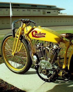 doyoulikevintage:Cyclone