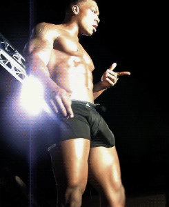 2damnfeisty:  oh my gahd 