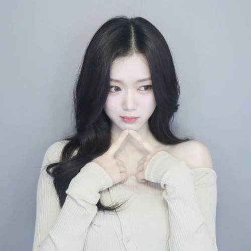 More Yubin And Jiyeon Interactions When???