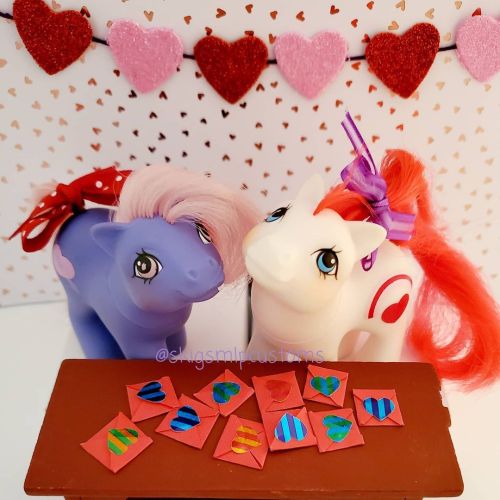 The “Valentine Twins” are the ponies of the day, and these two cuties are busy making ca