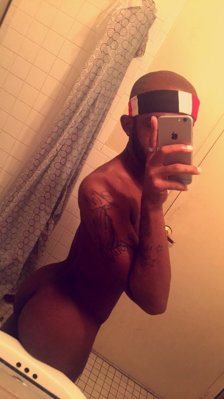 salutetherebel:  Why window shop when you can own all of this, Come and put ya name