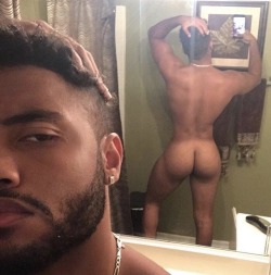 blackmeet3:  gaymendevoted:  @gaymendevoted  Snapchat: nysiiussxxx  BLACKMEET3 I’M LOVIN IT 