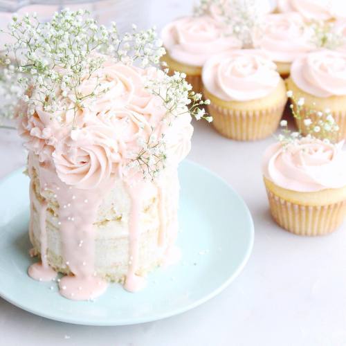heyrainbows:  Source:   thesweetandsimplekitchen   