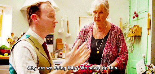 ibelieveinmartinfreeman:You Can Imagine the Christmas Dinners - Mycroft