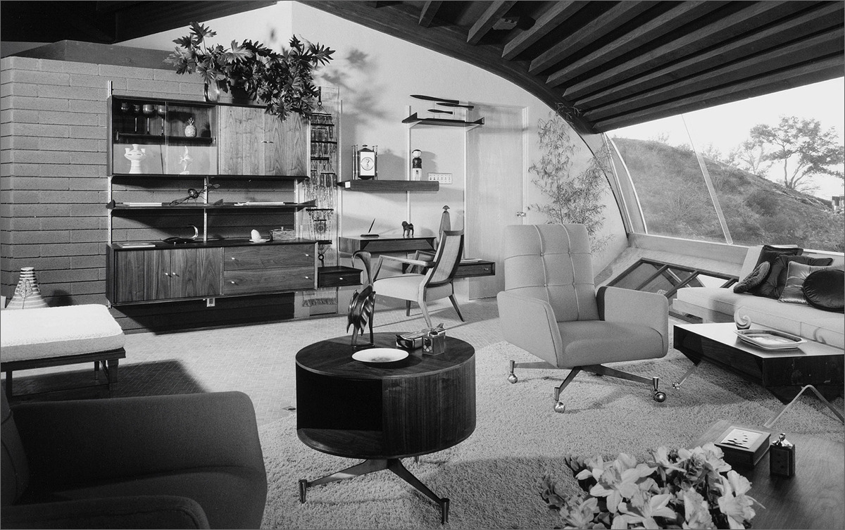 Architect: John LautnerLocation: 7776 Torreyson Dr, Los Angeles, CA 90046, United