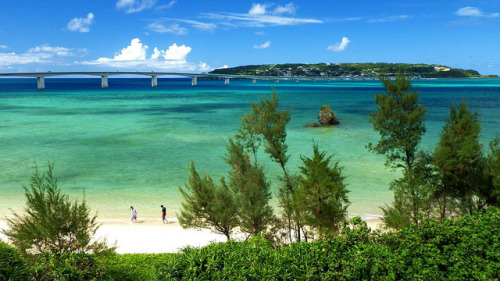 LOOKING NORTH FROM THE LEPER COLONY BEACH, to Distant KOURI ISLAND – Another Fine Day on OKINA