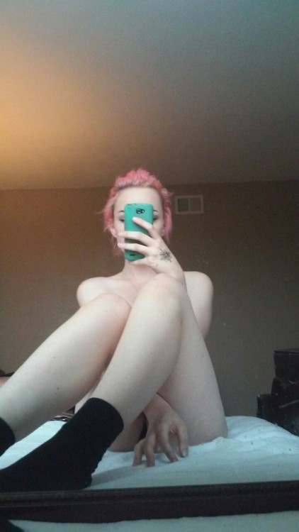 methbusters:  Everything is so boring but at least I can be bored and naked 