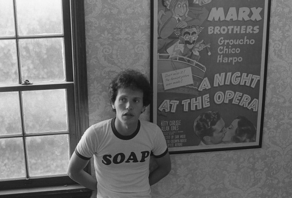 Billy Crystal in 1977. Yes. He’s always been wonderful. (Or should I say … “Mahhhhhvelous”. ;)