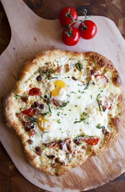 intensefoodcravings:Sourdough Breakfast Pizza