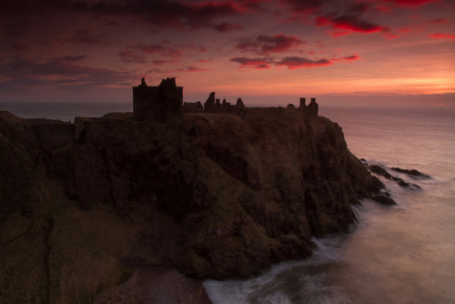 Dunnottar Castle » by Sev1979