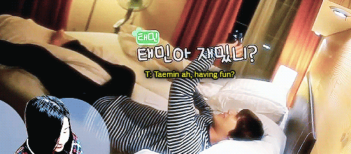 mintytaemin:Taemin talking to Taemin (ʃƪ ˘ ³˘)~