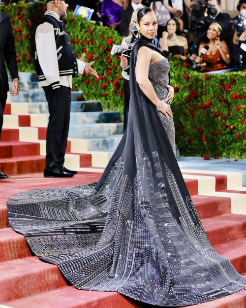 lacetulle: Alicia Keys in Ralph Lauren | 2022 Met Gala