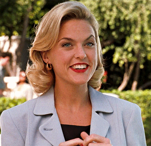 milfsource:ELAINE HENDRIX as MEREDITH BLAKE in The Parent Trap (1998) 