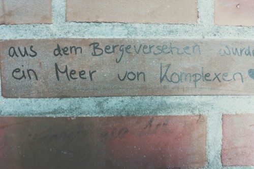 Nur noch ehrliches Lügen unter gelogenem Lachen