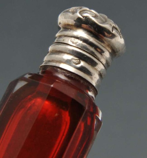 valeria2067:  disgustinghuman:  19th century French hinged walnut case with scent bottles & funnel  I’m in love  Okay, I immediately assumed those were bottles of poison, so… 