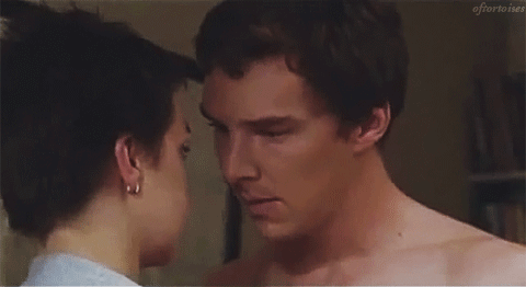highonhiddlebatch:   Benedict’s kiss series.. I can’t help but feel jealous of