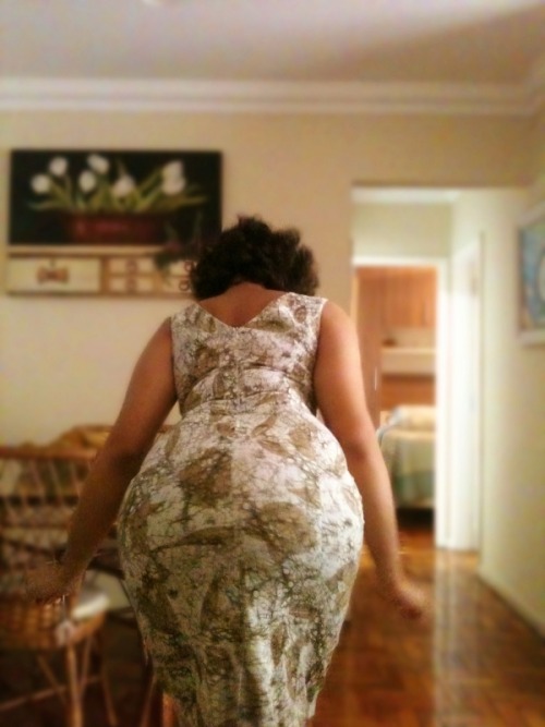 spectrumofadistantdream:   Woops! I just dropped something!  Continuation of this photo 