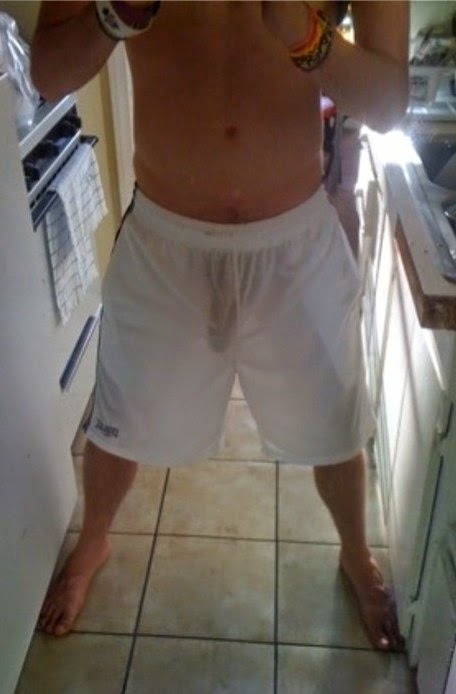 bulgesdicksandballsohmy:  yepilikeboys:  Peek a boo   Free Live Sex Shows Check out