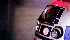 bbgirlravenclaw:Leia and Poe hiding important things in droids.